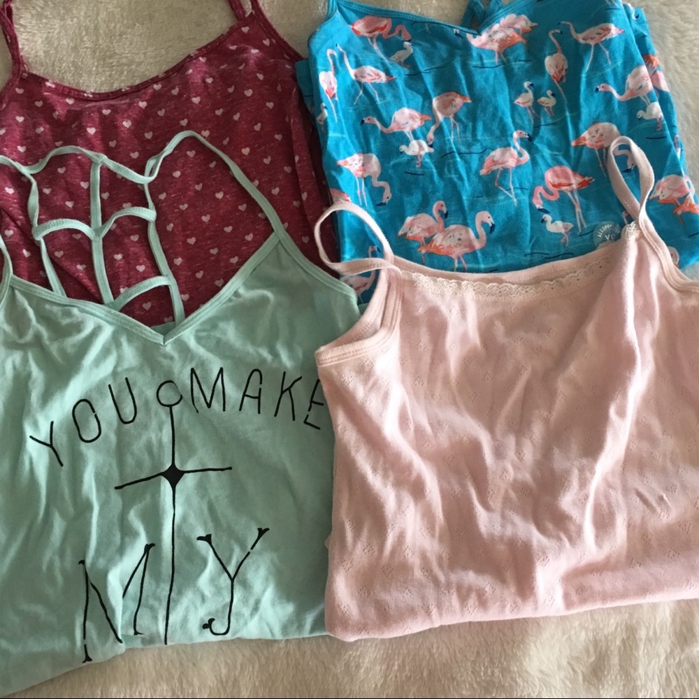 ⬇️BUY ONE GET ONE LISTING FREE Bundle of Tank Tops